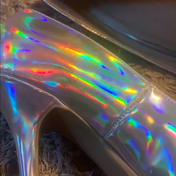 Shiny silver stilettos 👠 - Picture 5 of 5